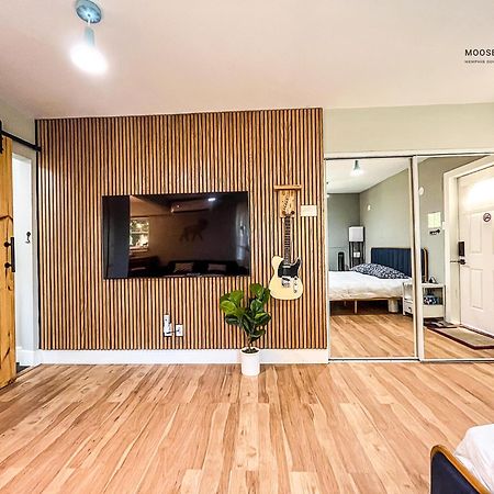 The Moose #7 - Instaworthy Studio With Amazing Views, Free Parking & Heated King Bed Memphis Exterior photo